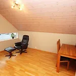 Five-bedroom In 1