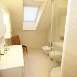 Five-bedroom In 1 Casa vacanze