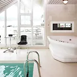 Five-bedroom In 1 Casa vacanze *