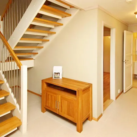 펜션 Five-bedroom In 1