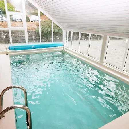 Five-bedroom In 1 펜션