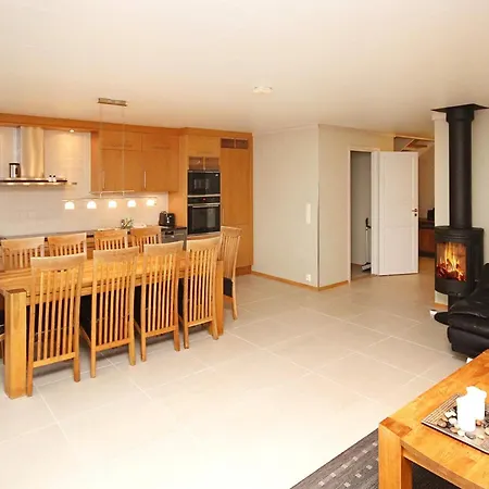 Five-bedroom In 1 펜션 Jelsa