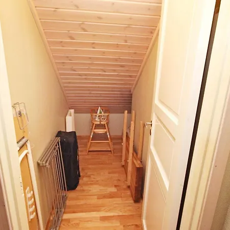 Five-bedroom In 1 Ferienhaus *