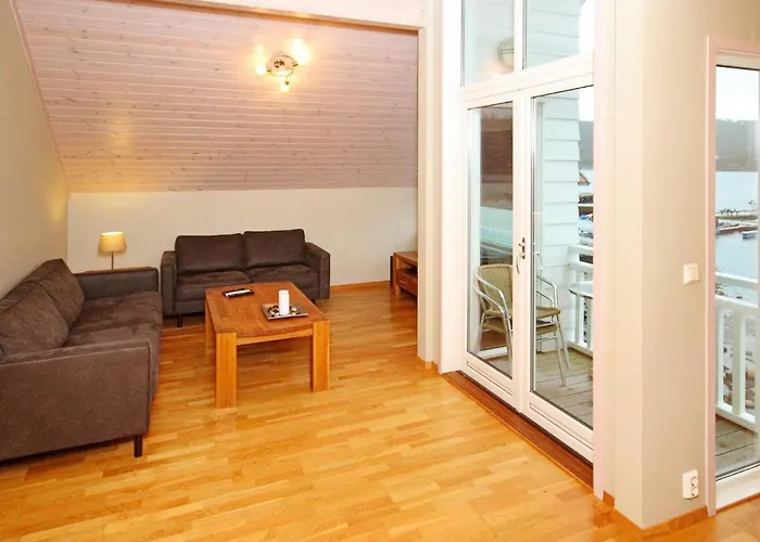 Five-bedroom In 1 Jelsa