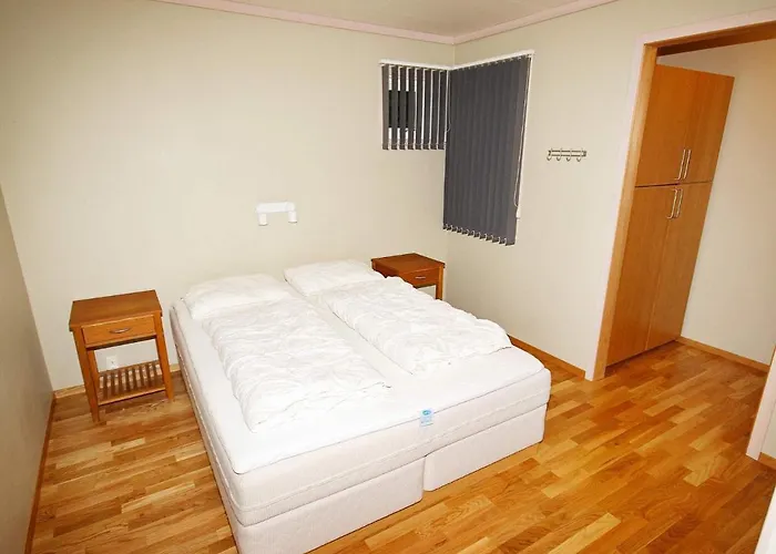 Five-bedroom In 1
