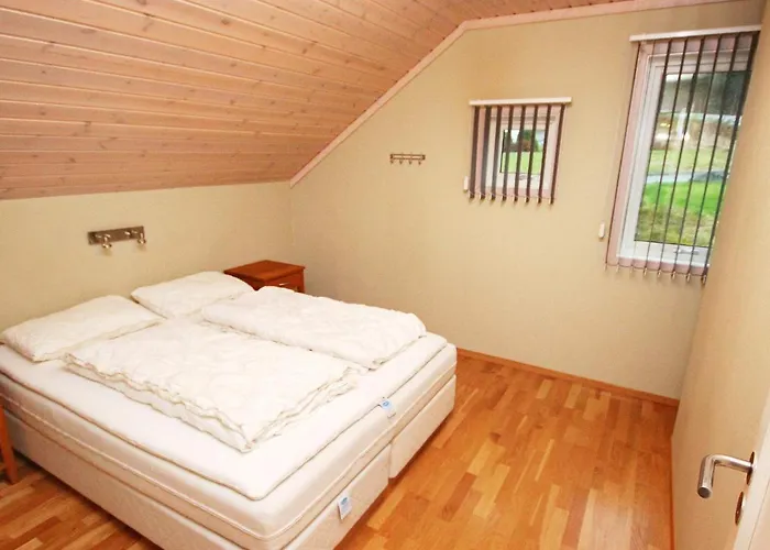 Ferienhaus Five-bedroom In 1 *