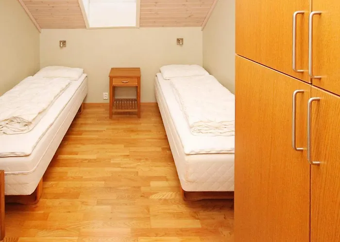 Five-bedroom In 1 Jelsa