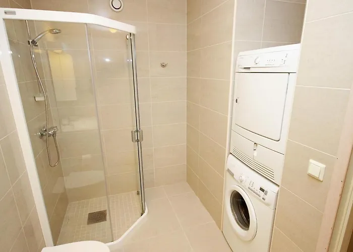 Five-bedroom In 1 Holiday home