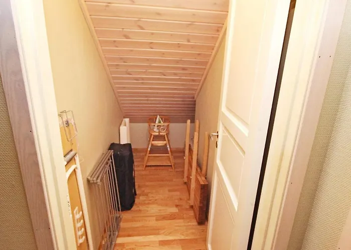 펜션 Five-bedroom In 1